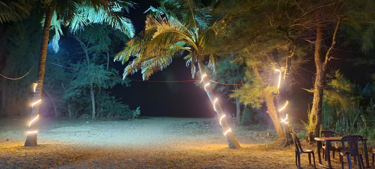 Blue Lagoon Beach Resort Gokarna  Kültér fotó