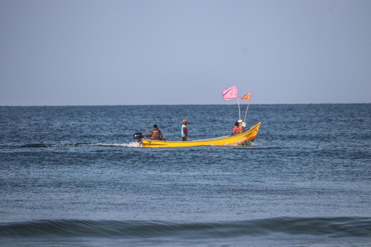 Blue Lagoon Beach Resort Gokarna  Kültér fotó